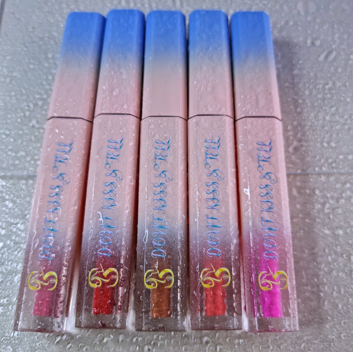 Rossetto Opaco~Matte Liquid Lipstick, Matte Waterproof Vegan Non-Stick Longlasting Kiss Proof Lipstain 5 Colors Valvety Non Fade, Non Grease Lip Stains For Women and Girls, Pigmented Lip Makeup - SANDY'S MAKEUP AND ARTISTRY