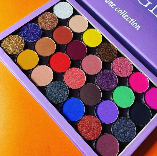 LADYVEE OGHENE EYESHADOW PALLETE ~ Pallete di Ombretti - SANDY'S MAKEUP AND ARTISTRY