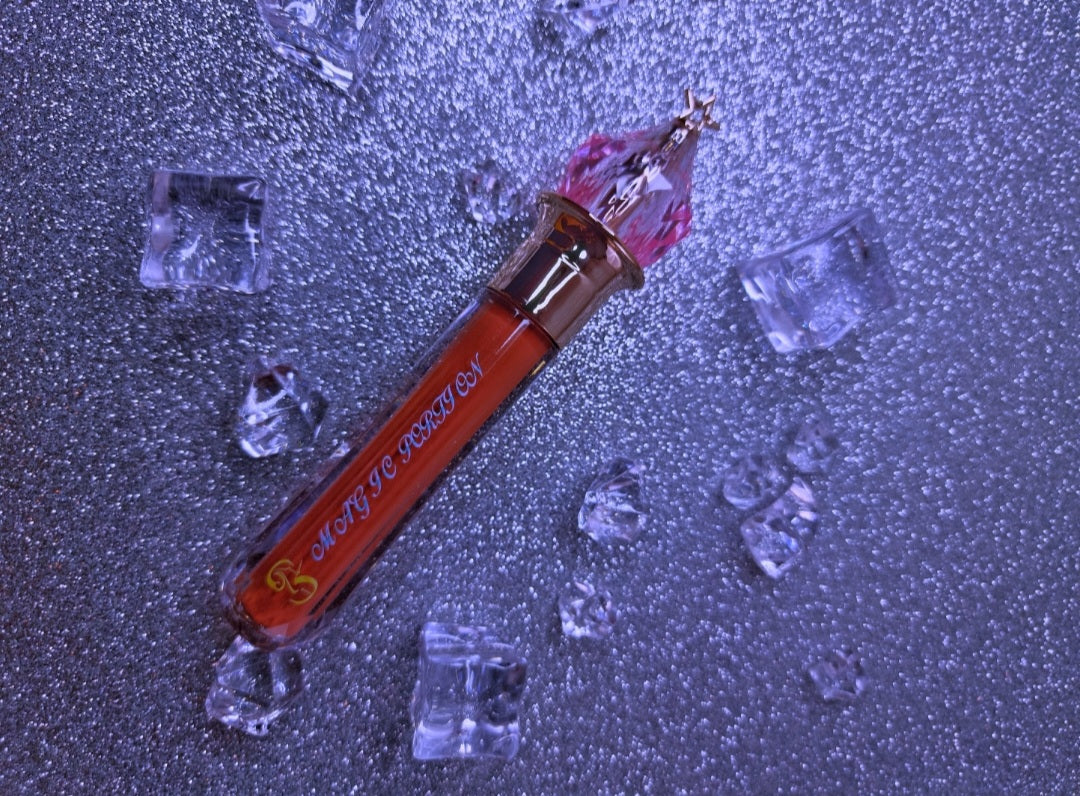 MAGIC PORTION ~ Lucidalabbra/Lipgloss Volumizzante Ad azione Rimpolpante, Idratante Labbra, Riparatore e Vegano con Acido Ialuronico Hydra Lip gloss, Lip Plumper/ Lip Repair Vegan Lip Gloss 5 Colours With Box 20ml - SANDY'S MAKEUP AND ARTISTRY