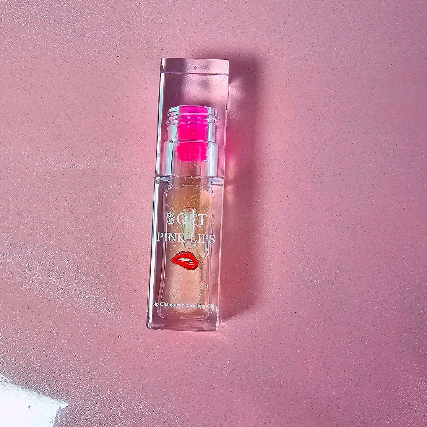 SOFT PINK LIPS – Color-Changing Volumizing Lip Oil with Golden Sparkles