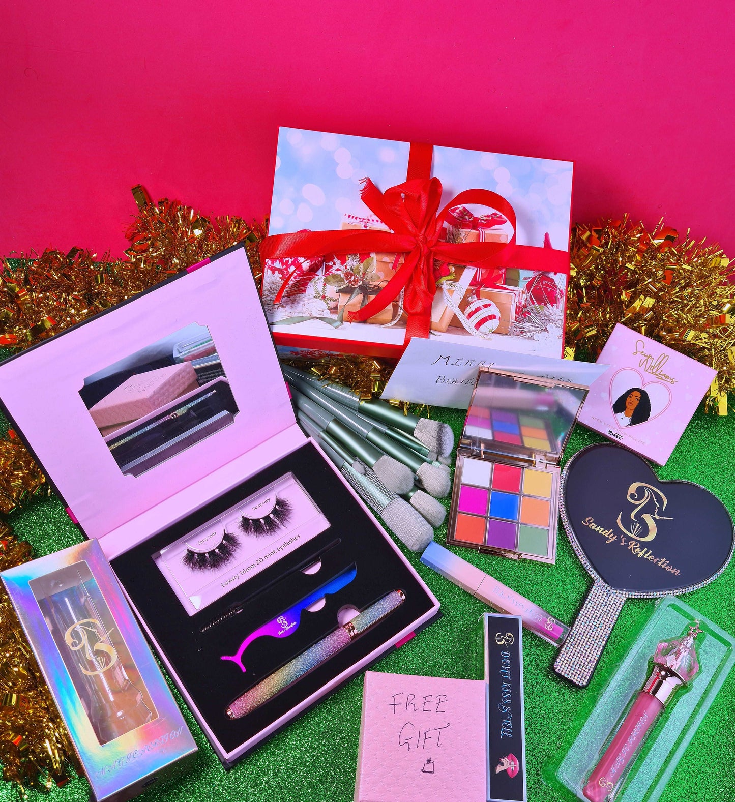 Christmas Gift Box Silver ~ Regalo di Natale Argento - SANDY'S MAKEUP AND ARTISTRY 