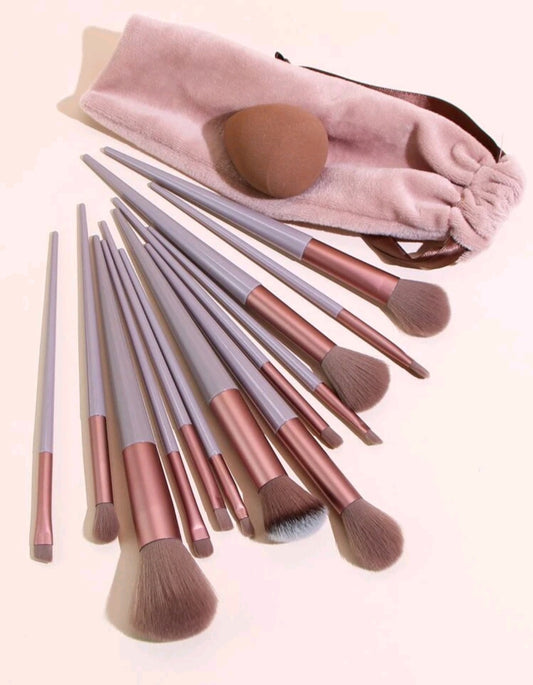 13 Pieces Makeup Brush Sets With Bag, Soft Fluffy Synthetic Professional Makeup Brushe Sets for Cosmetics Foundation Blush Powder Eyeshadow Blending Makeup Brush Beauty Tool - SANDY'S MAKEUP AND ARTISTRY 