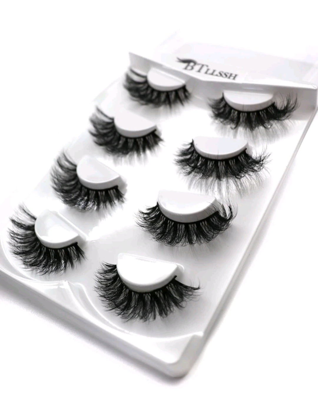 4 pairs Cateye False Eyelashes -4 paia di ciglia finte - SANDY'S MAKEUP AND ARTISTRY 